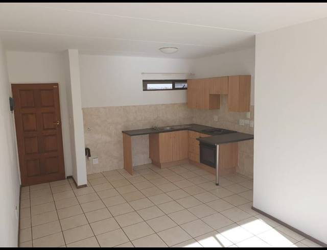 2 BEDROOM APARTMENT FOR SALE IN PARKRAND